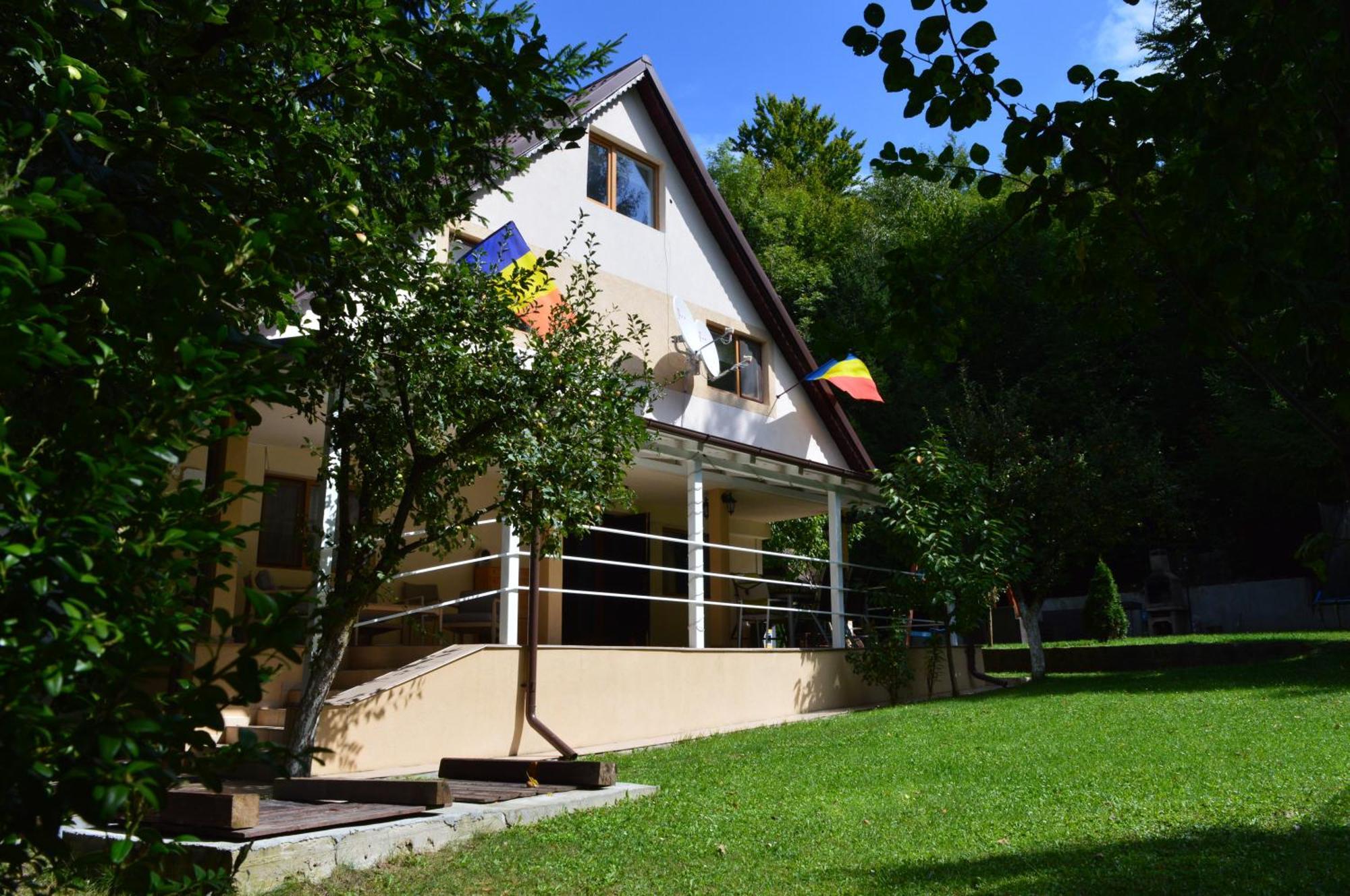 Hotel Casa Aris Lepsa Vrancea Extérieur photo