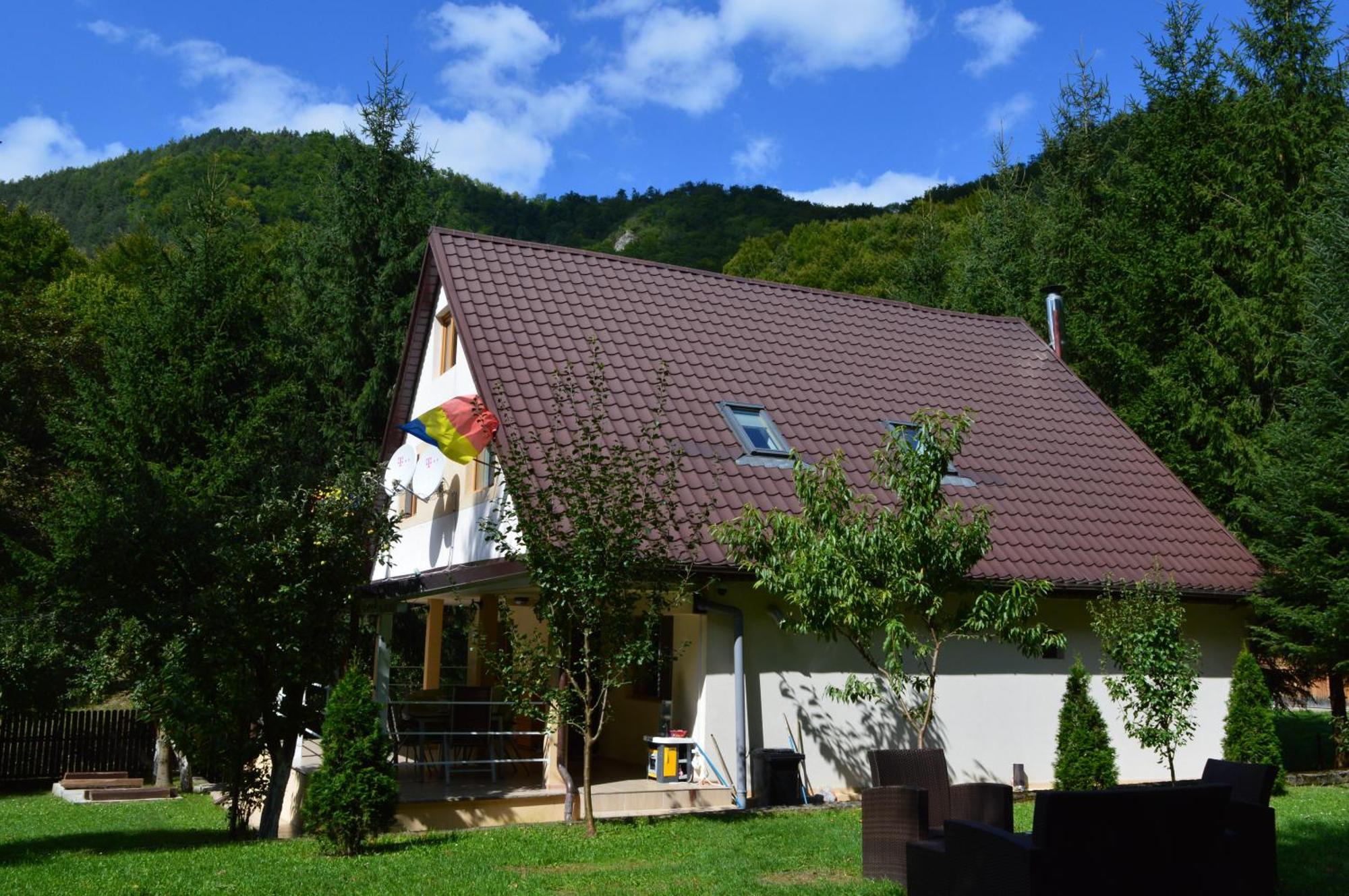 Hotel Casa Aris Lepsa Vrancea Extérieur photo
