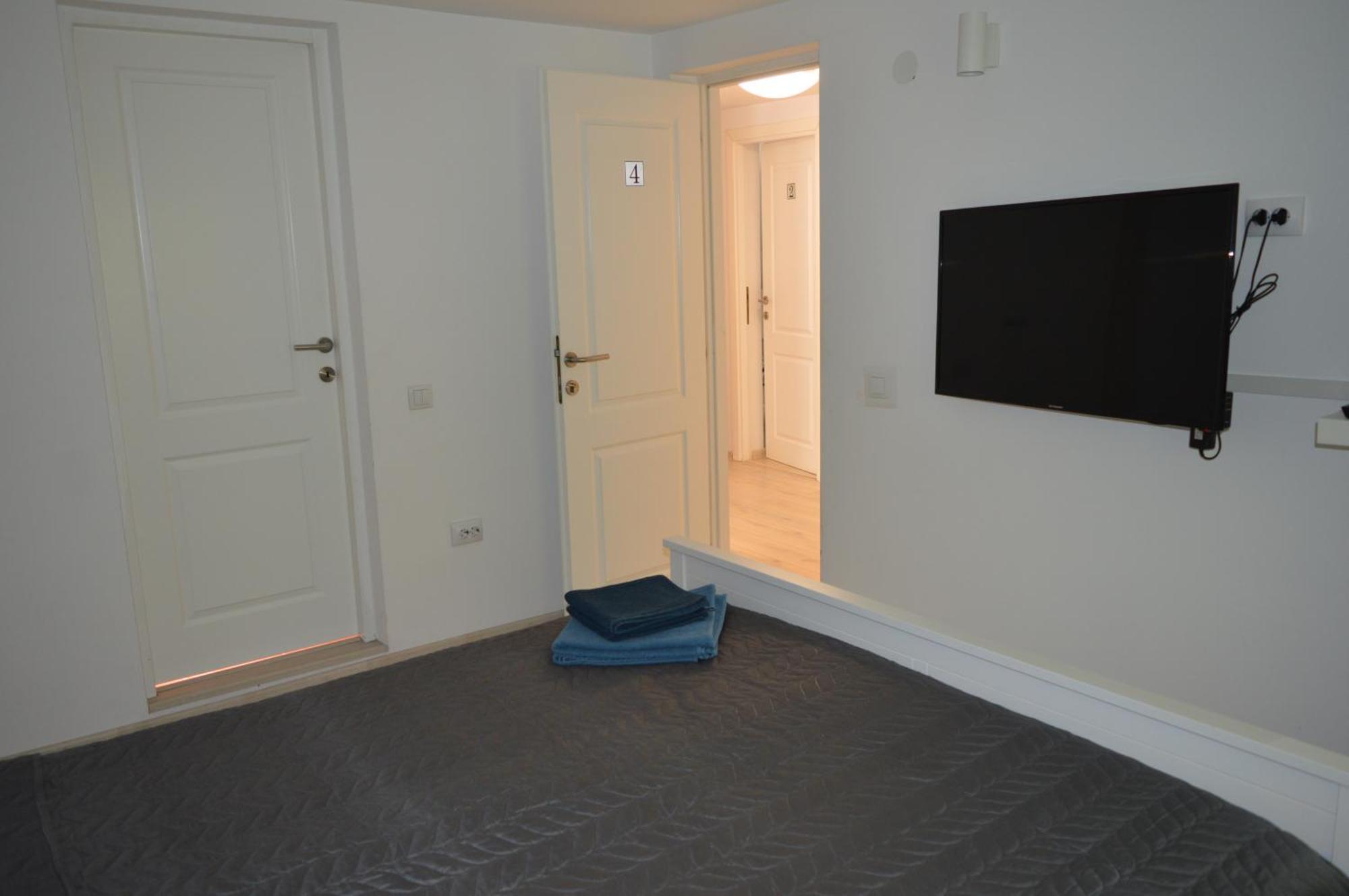 Hotel Casa Aris Lepsa Vrancea Extérieur photo