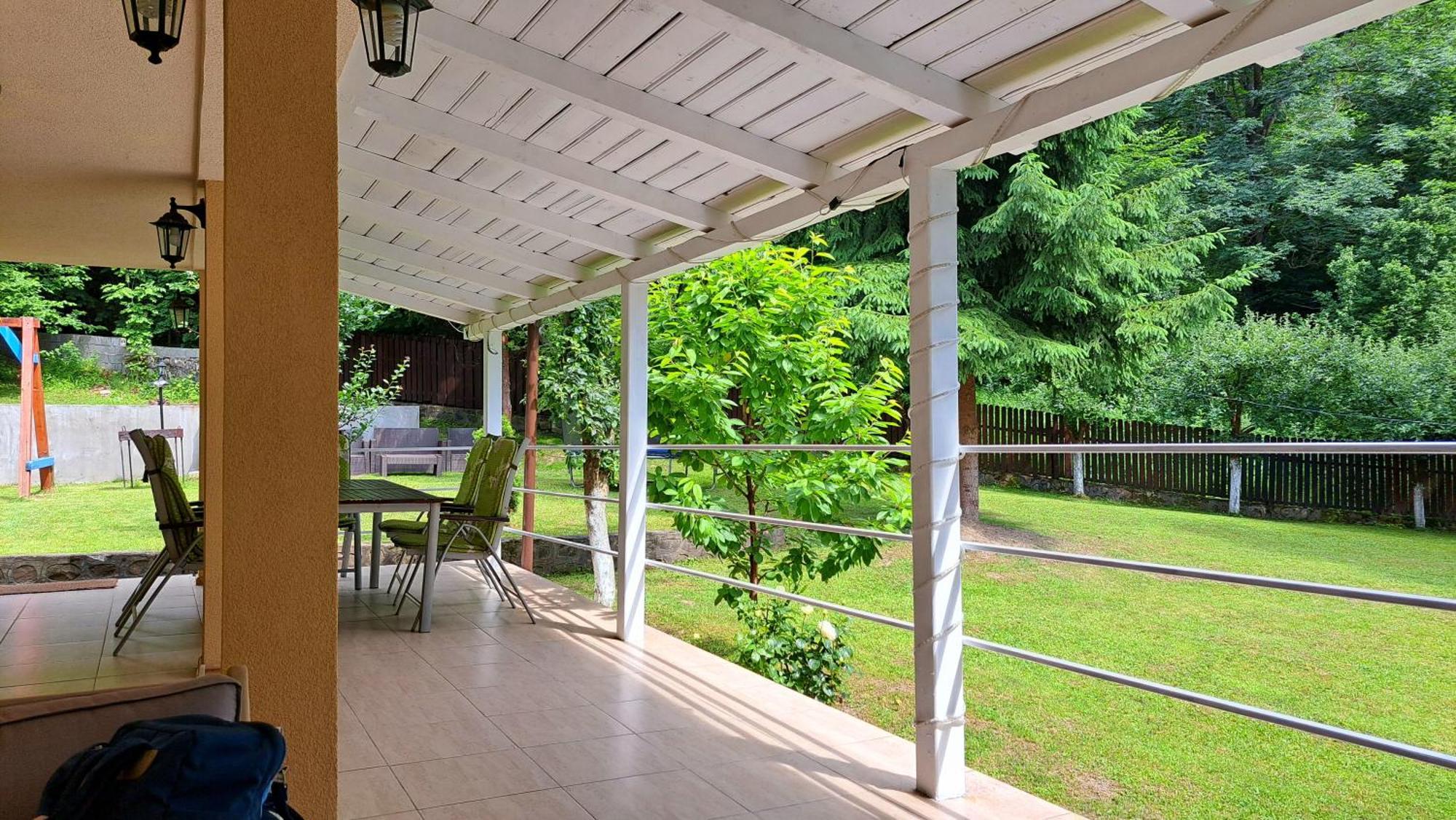 Hotel Casa Aris Lepsa Vrancea Extérieur photo