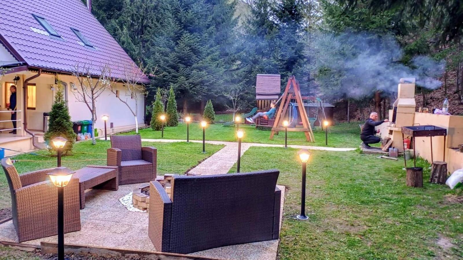 Hotel Casa Aris Lepsa Vrancea Extérieur photo